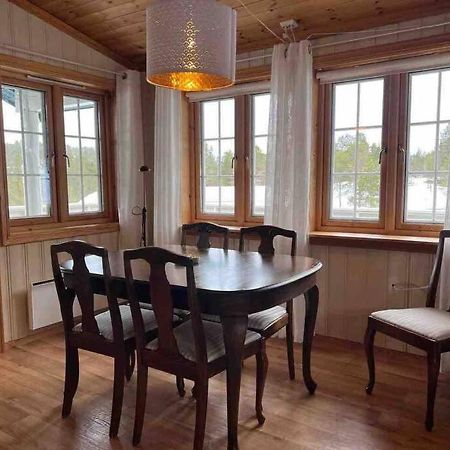 Frittliggende Hytte I Flott Turterreng Molde Exterior foto