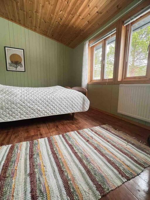 Frittliggende Hytte I Flott Turterreng Molde Exterior foto